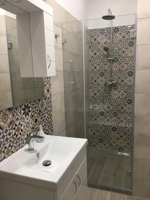 Andrea Apartman Miskolc Belvarosaban Εξωτερικό φωτογραφία